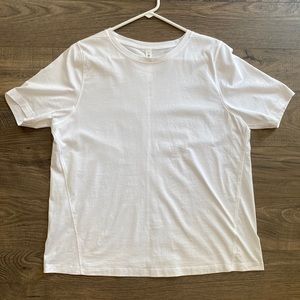 Lululemon all yours cotton t shirt. Washed but never worn!